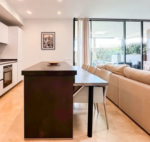 Продажа апартаментов на первом этаже в Cabopino