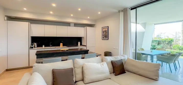 Продажа апартаментов на первом этаже в Cabopino 4