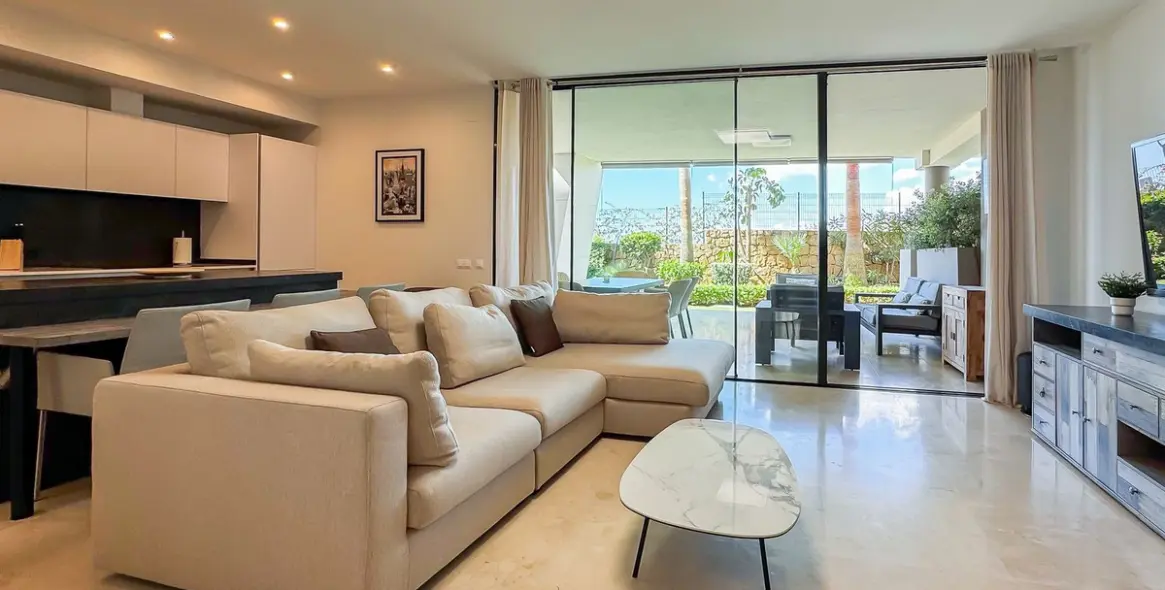 Sale of ground floor apartment in Cabopino 7