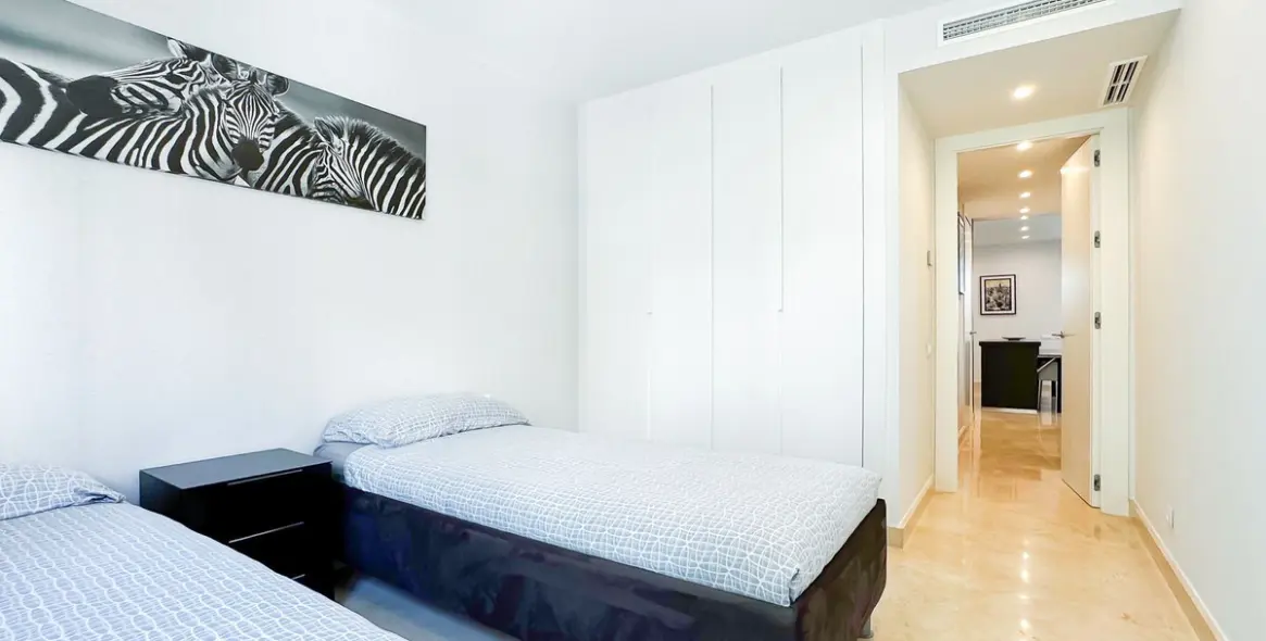 Sale of ground floor apartment in Cabopino 19