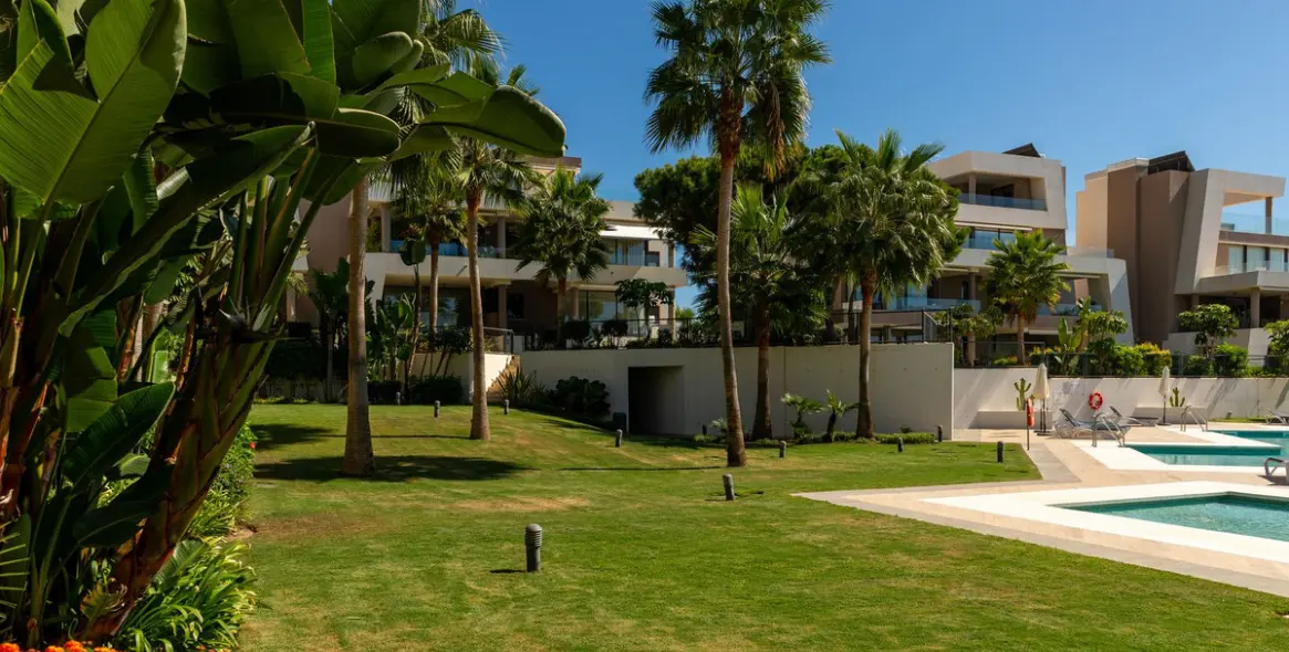 Sale of ground floor apartment in Cabopino 30