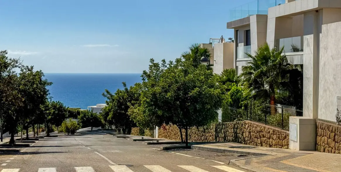 Sale of ground floor apartment in Cabopino 35