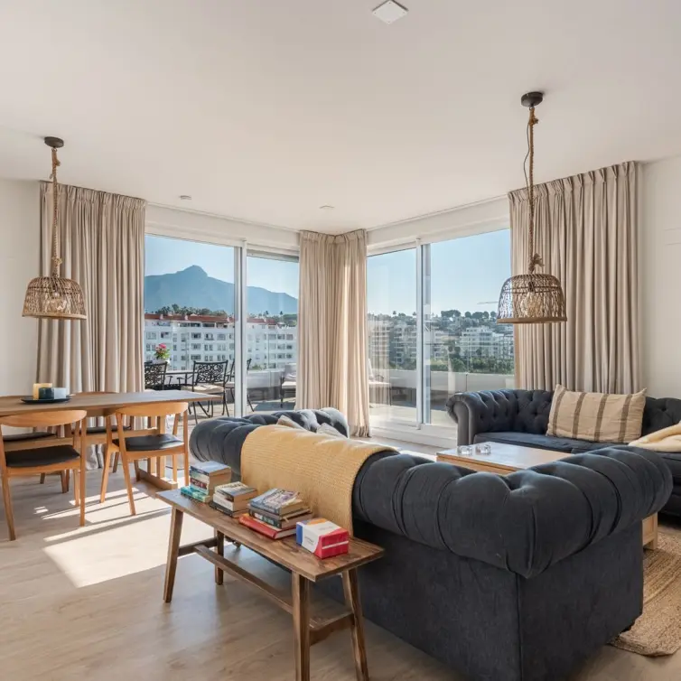 Sale of penthouse in Nueva Andalucía