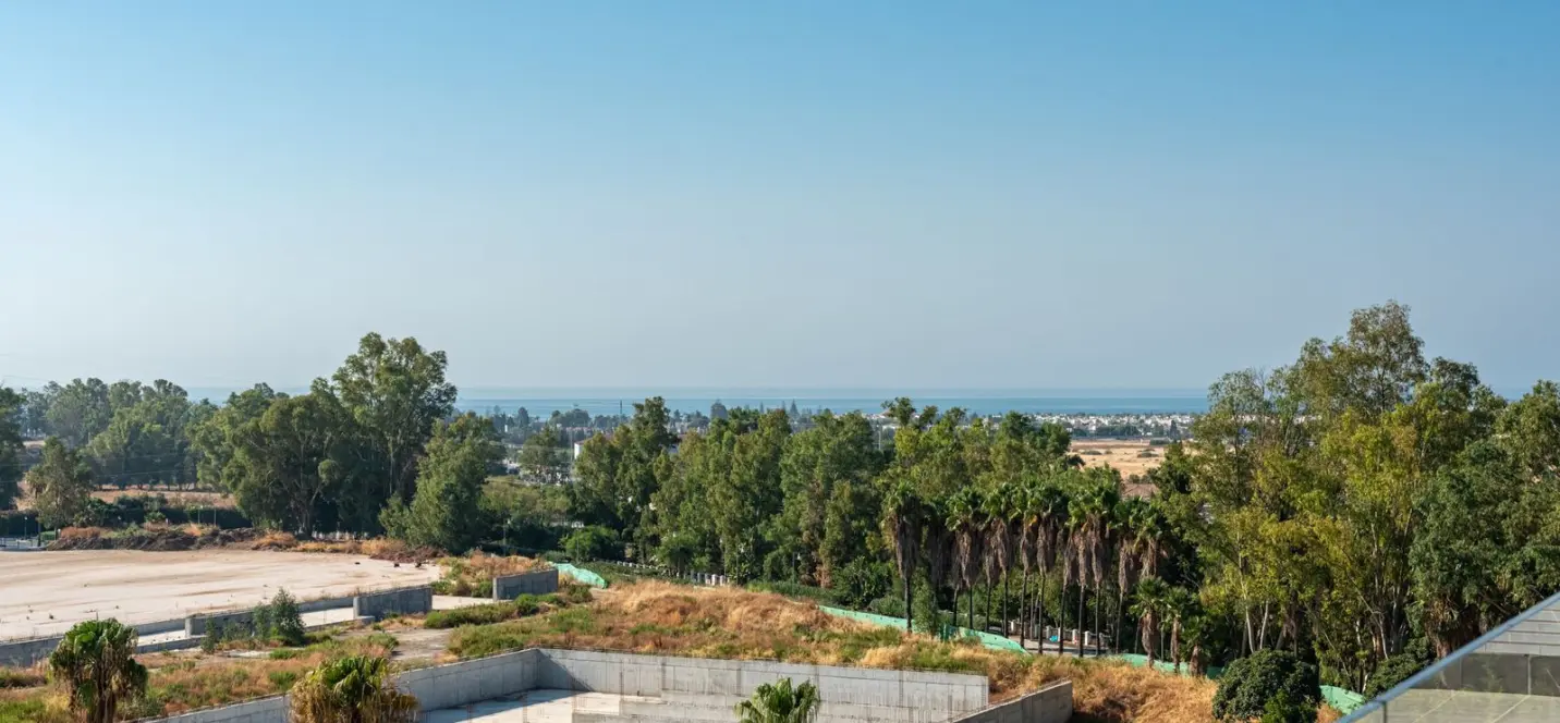 Sale of penthouse in Nueva Andalucía 2