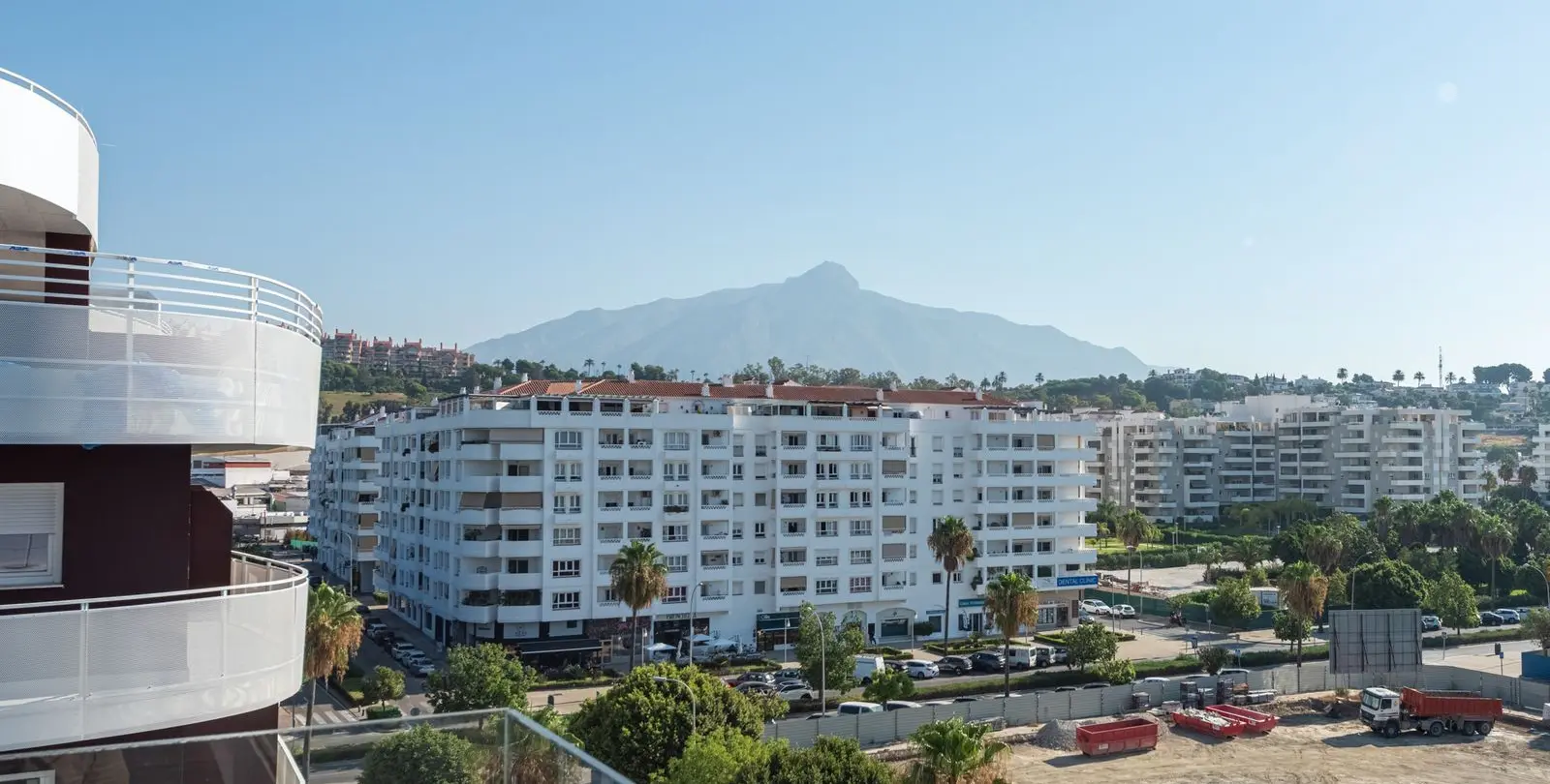 Sale of penthouse in Nueva Andalucía 7
