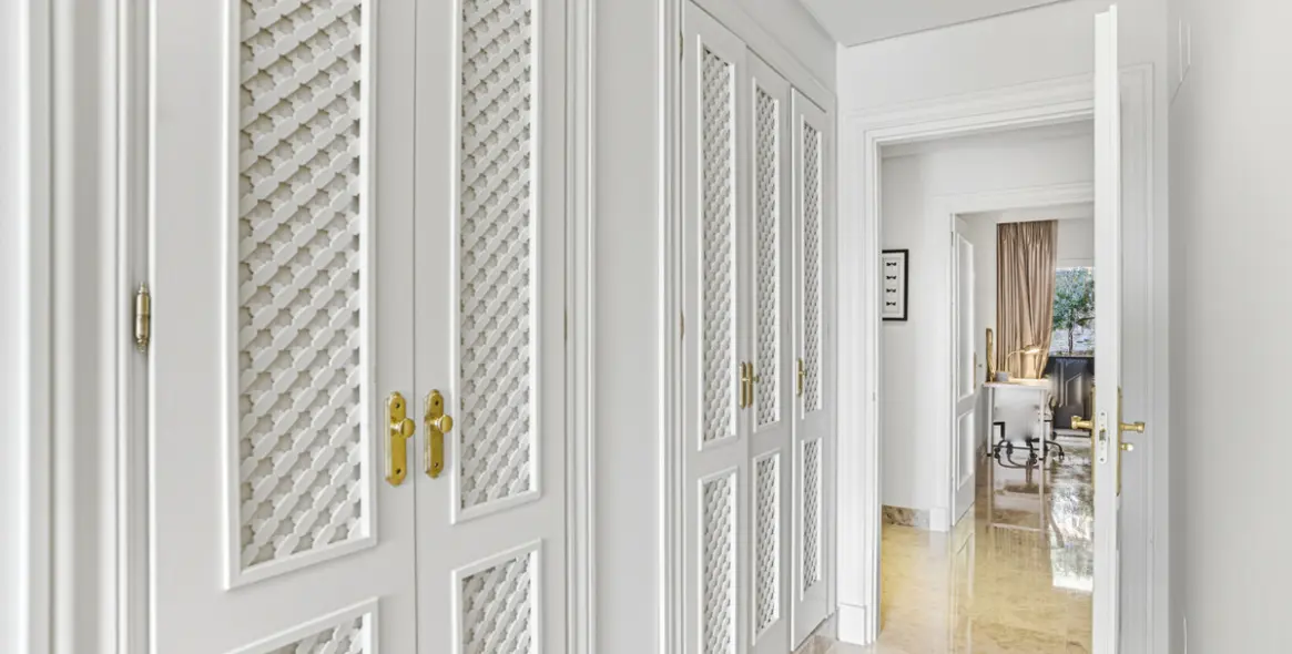 Sale of ground floor apartment in Nueva Andalucía 15