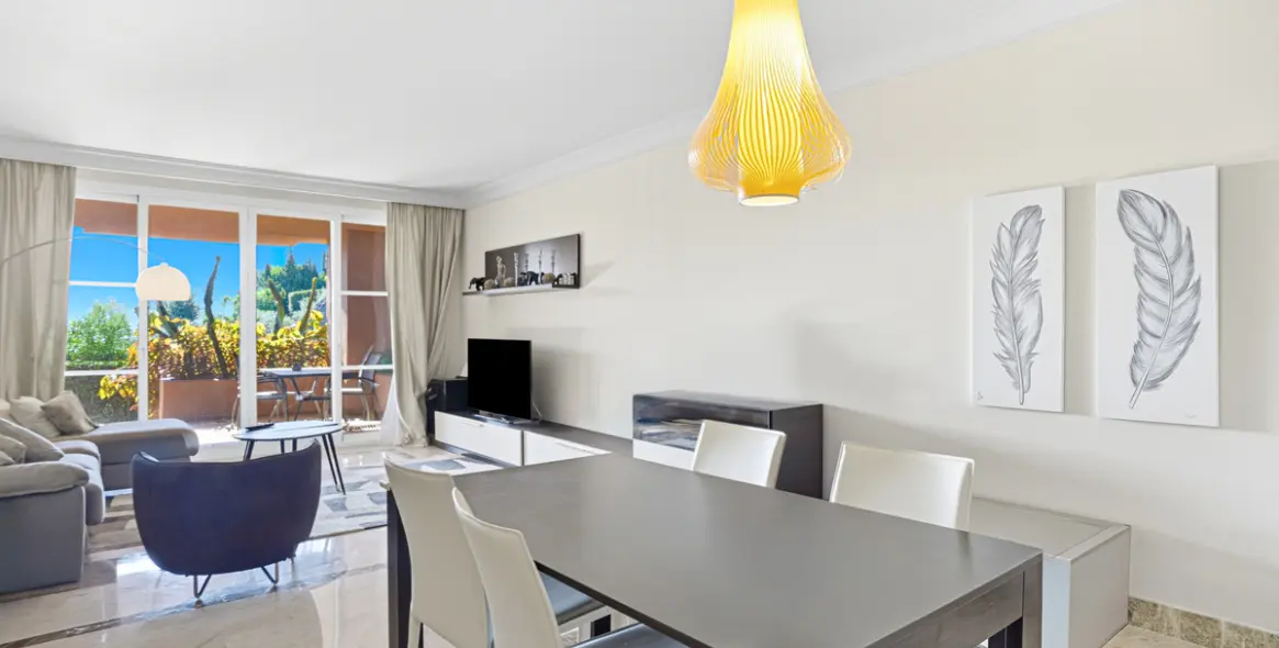 Sale of ground floor apartment in Nueva Andalucía 17