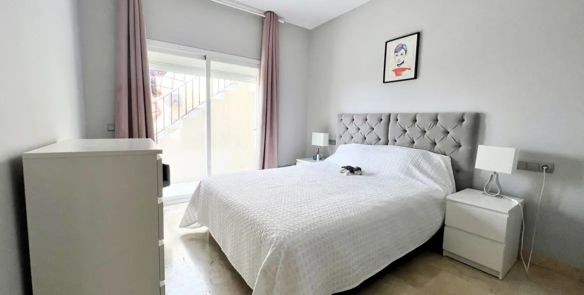 Продажа пентхауса в New Golden Mile 11