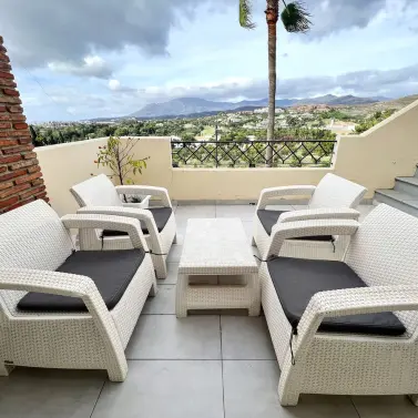 Долгосрочная аренда пентхауса в New Golden Mile