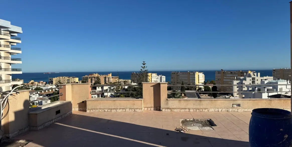 Sale of duplex in Torremolinos 31