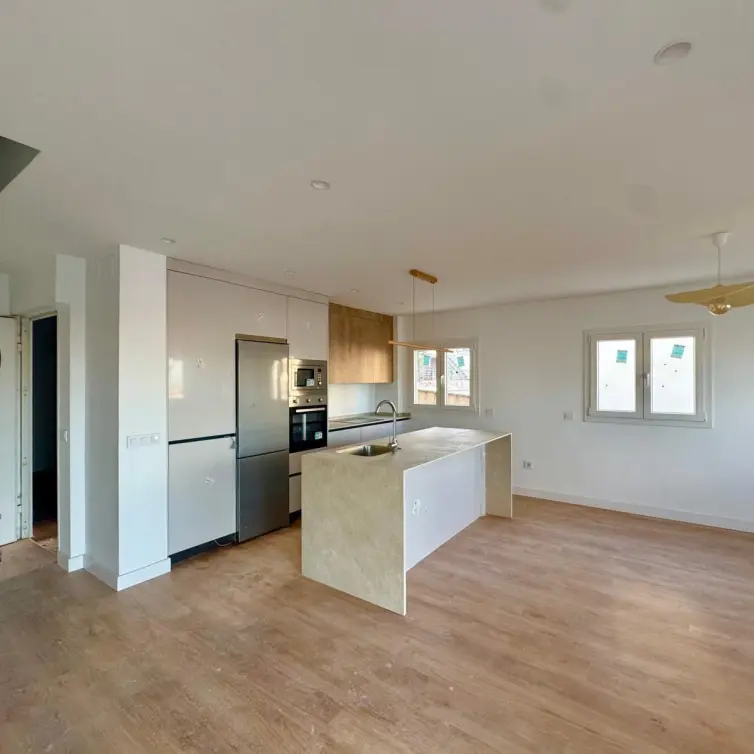 Sale of duplex in Torremolinos