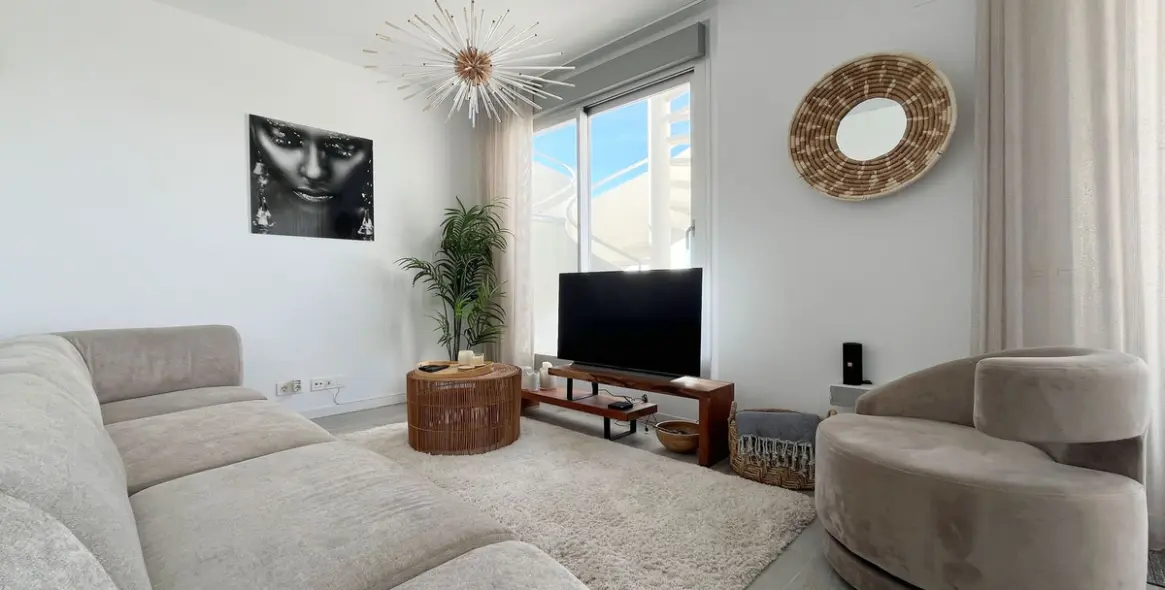 Sale of penthouse in Estepona (district New Golden Mile) 5