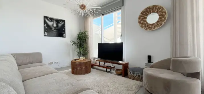 Penthouse R4632535 4