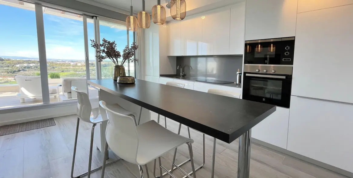 Sale of penthouse in Estepona (district New Golden Mile) 7