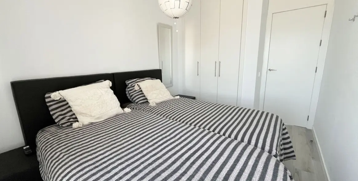 Продажа пентхауса в New Golden Mile 12