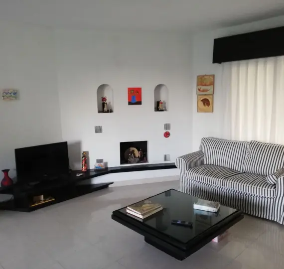 Sale of middle floor apartment in Puerto Banús