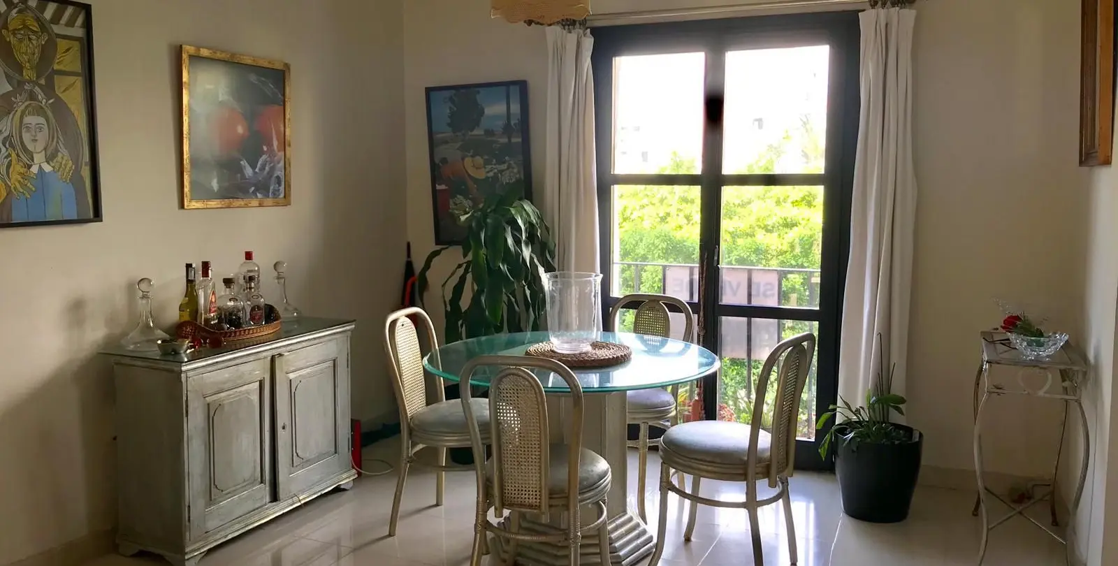 Sale of middle floor apartment in Puerto Banús 11