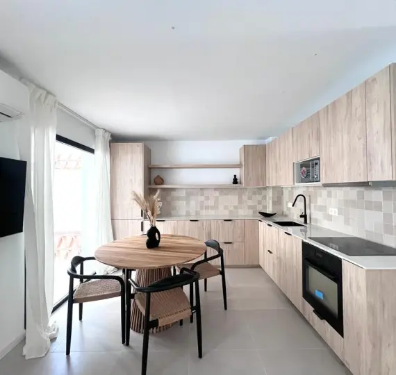 Sale of middle floor apartment in Nueva Andalucía