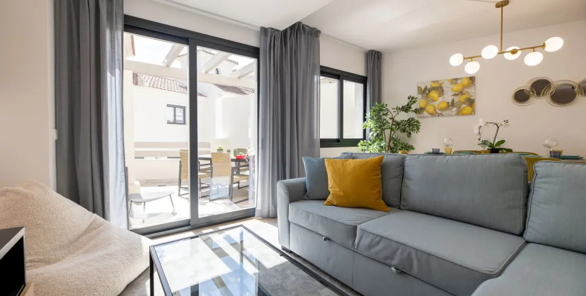 Long-term rent of townhouse in New Golden Mile 3