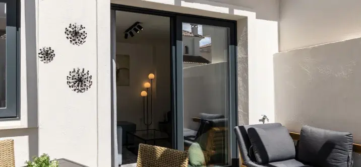 Long-term rent of townhouse in New Golden Mile 4