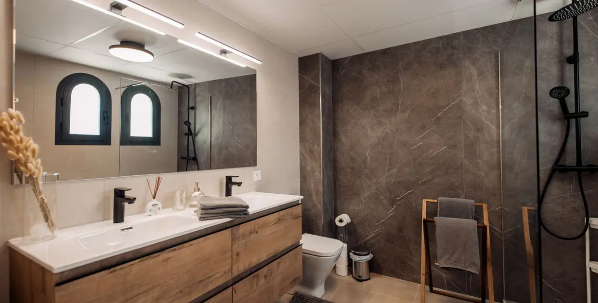 Long-term rent of townhouse in New Golden Mile 19