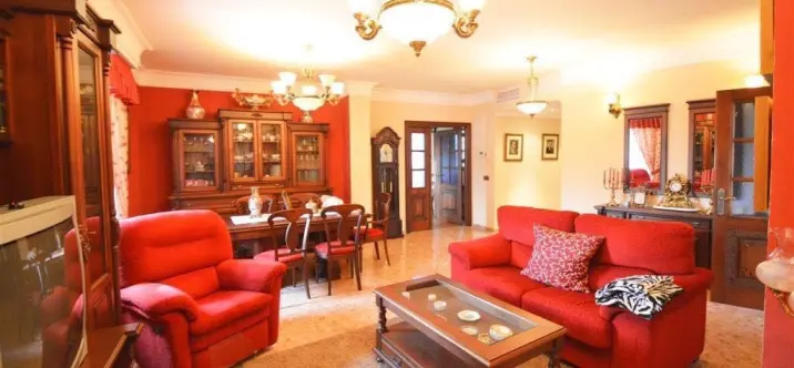 Sale of detached villa in Villanueva De La Concepcion 2