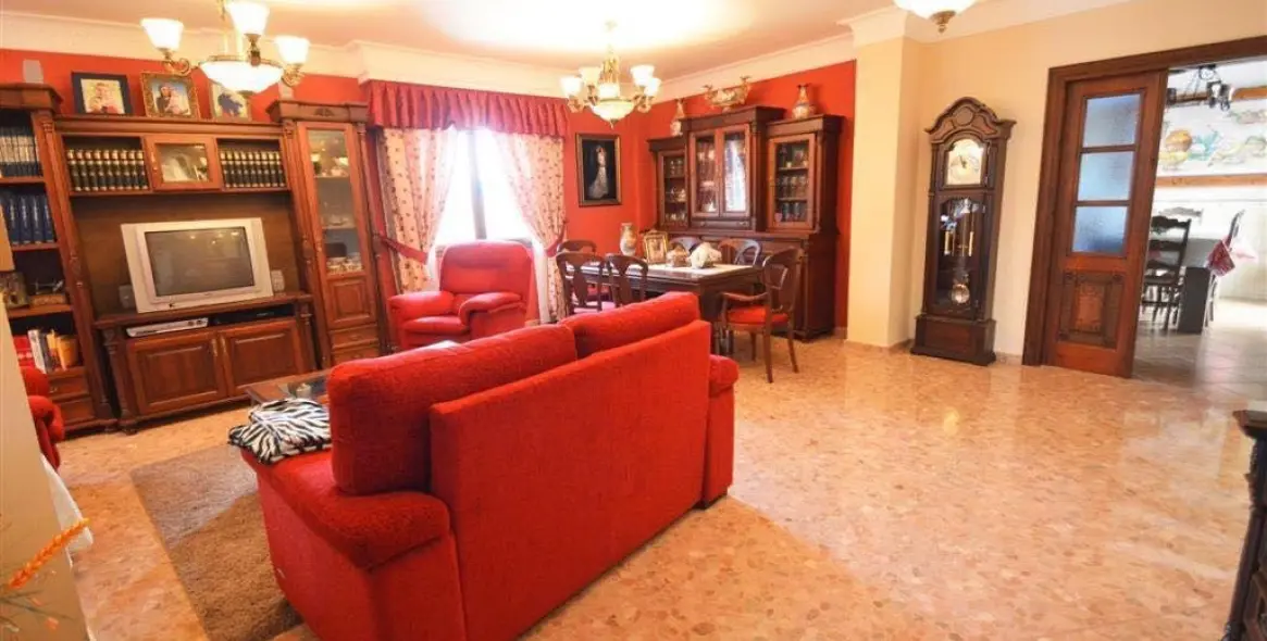 Sale of detached villa in Villanueva De La Concepcion 6