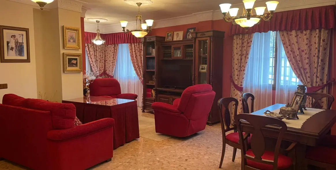 Sale of detached villa in Villanueva De La Concepcion 7