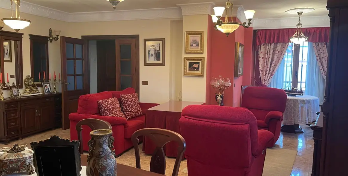 Sale of detached villa in Villanueva De La Concepcion 9