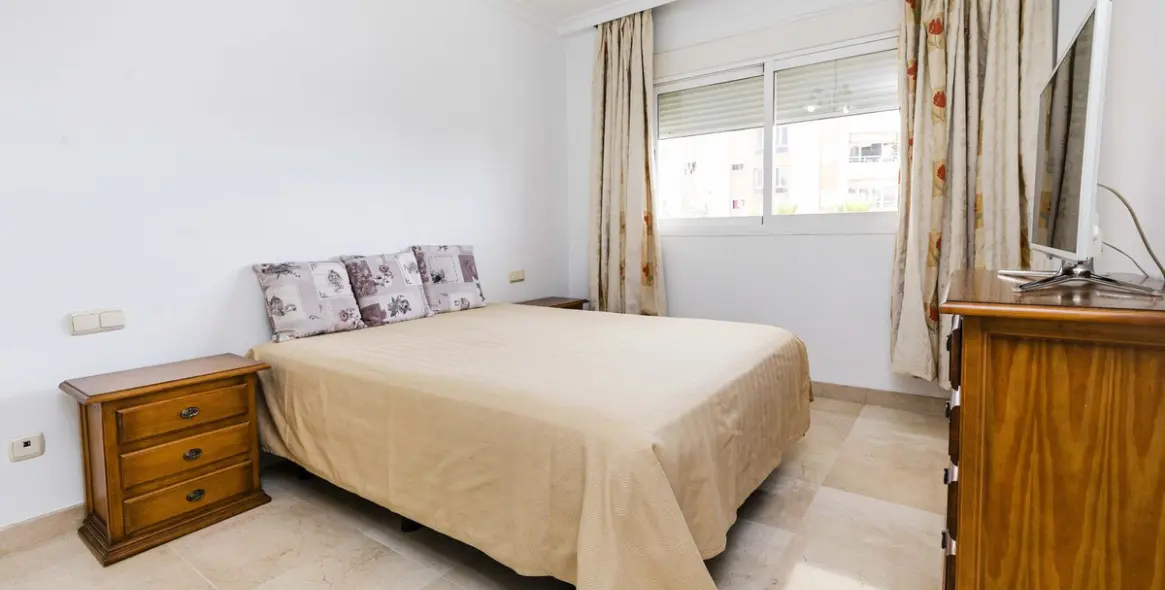Sale of middle floor apartment in Marbella 13