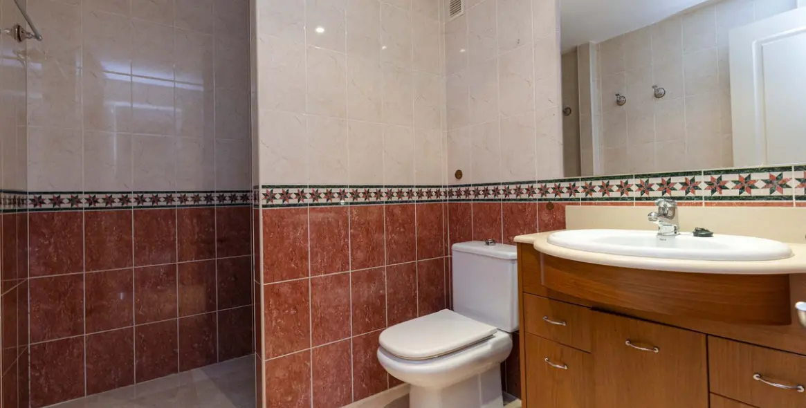 Sale of middle floor apartment in Marbella 14