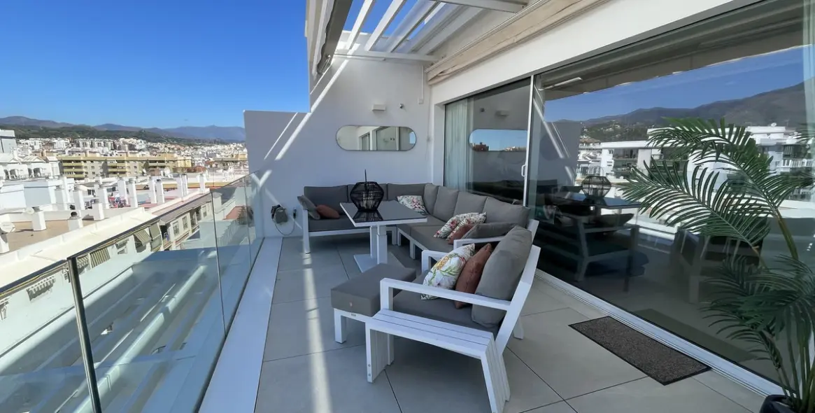 Продажа пентхауса в Estepona 32