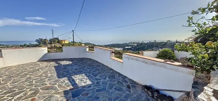 Detached villa R4941757 3