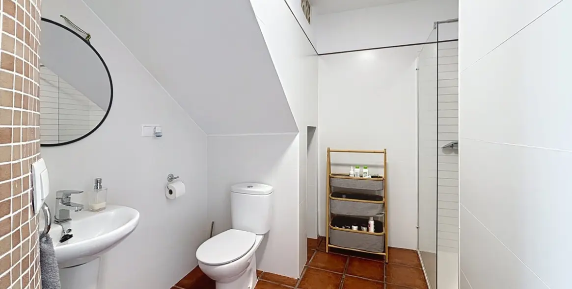 Sale of detached villa in Almayate 16