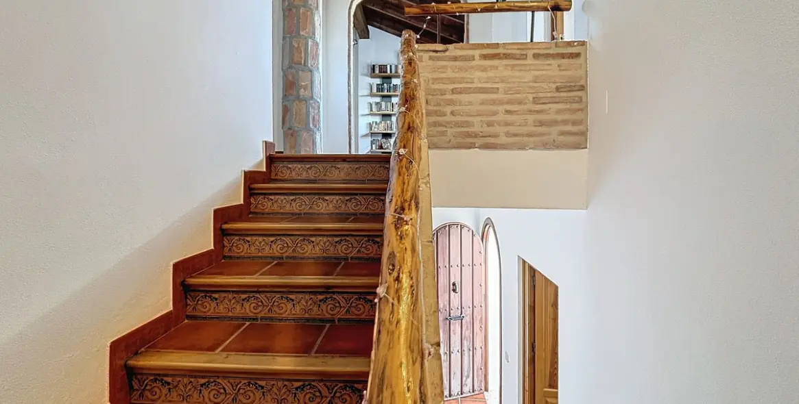 Sale of detached villa in Almayate 19