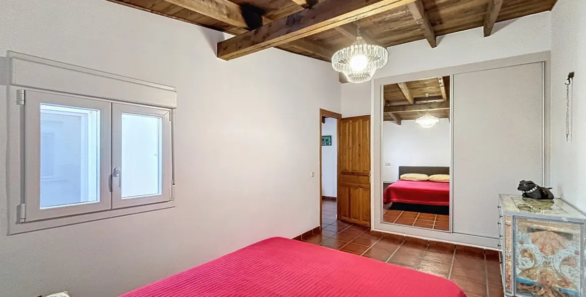 Sale of detached villa in Almayate 31