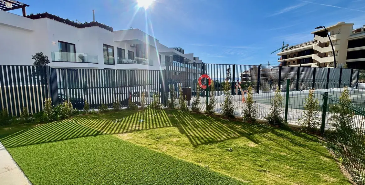 Продажа апартаментов на первом этаже в Fuengirola 1