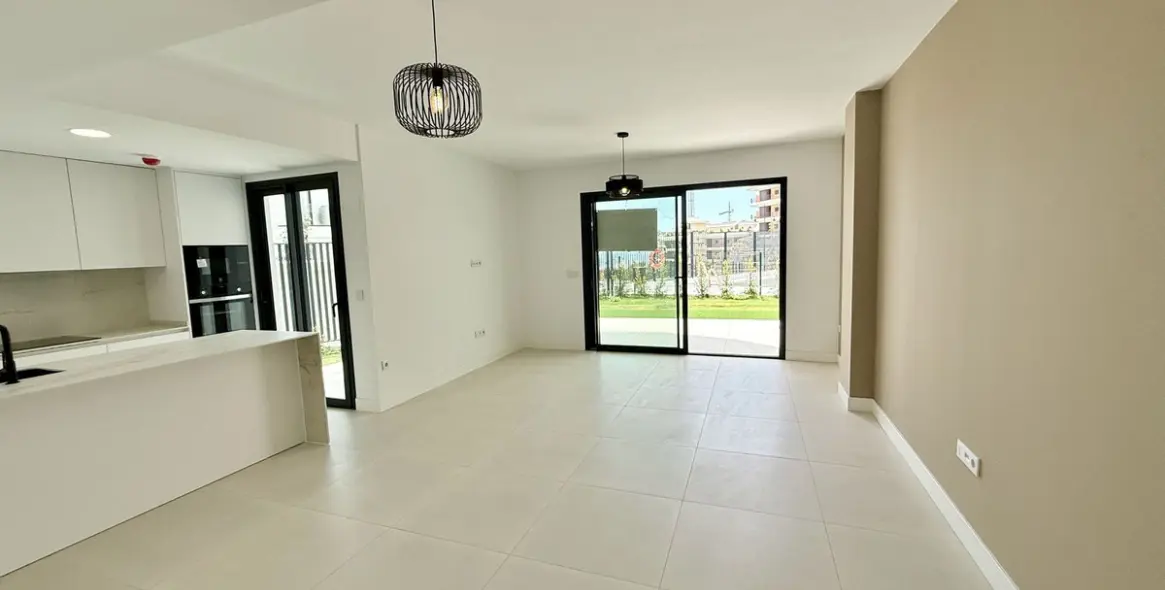 Продажа апартаментов на первом этаже в Fuengirola 3