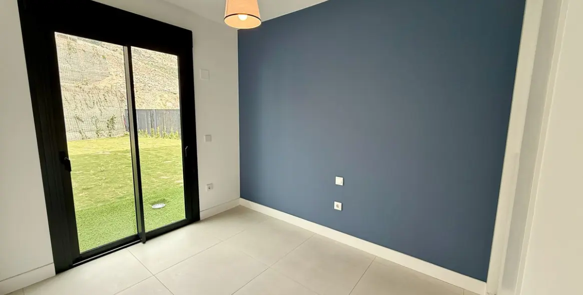 Sale of ground floor apartment in Fuengirola 22