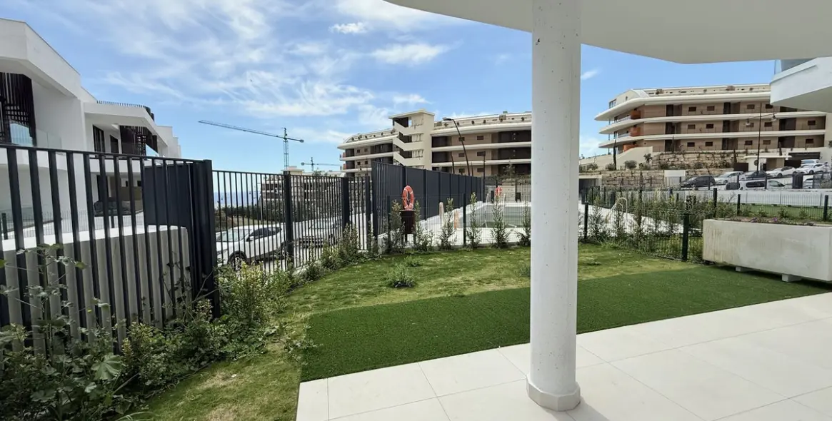 Sale of ground floor apartment in Fuengirola 26