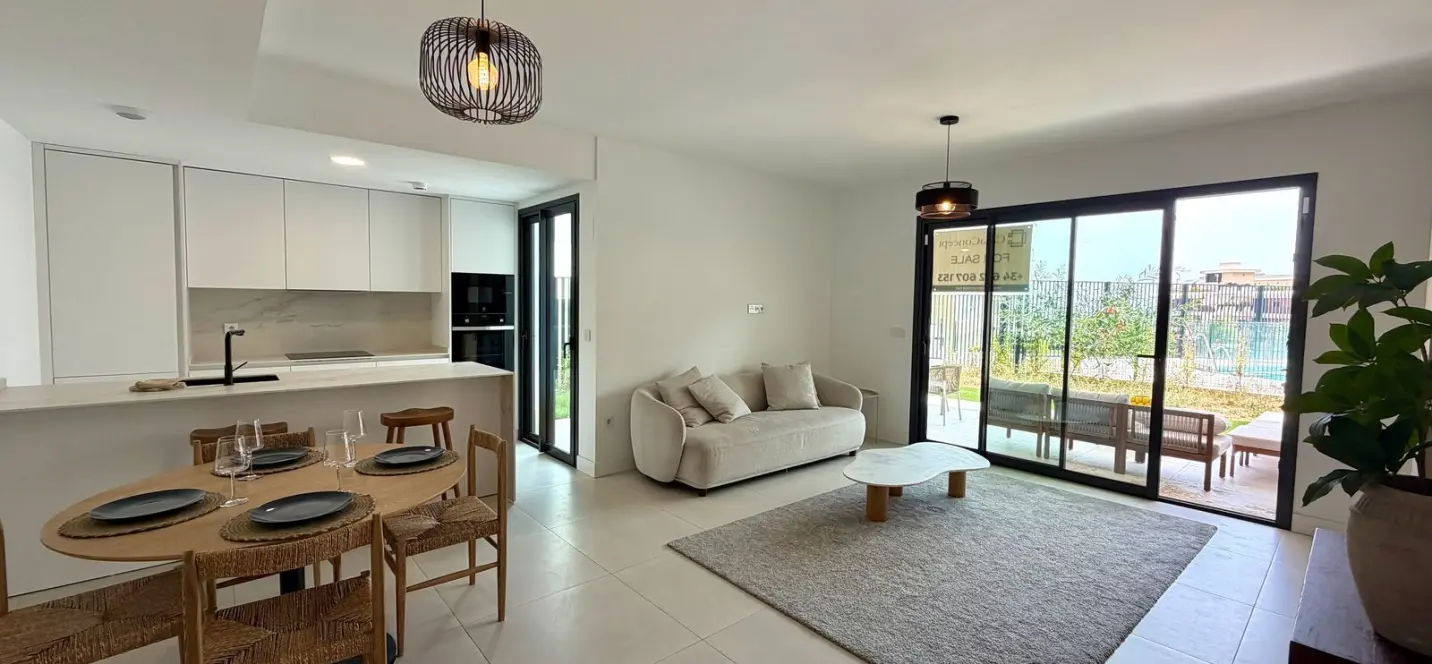 Sale of ground floor apartment in Fuengirola 1