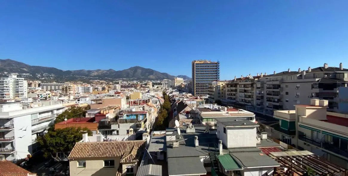 Продажа апартаментов на среднем этаже в Fuengirola 1
