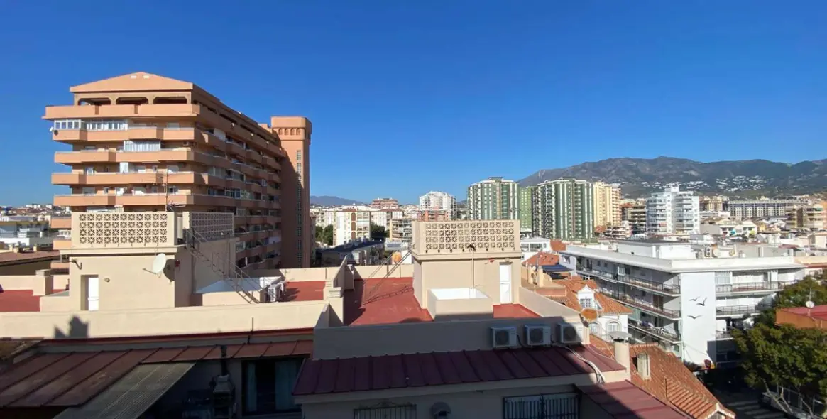 Продажа апартаментов на среднем этаже в Fuengirola 2