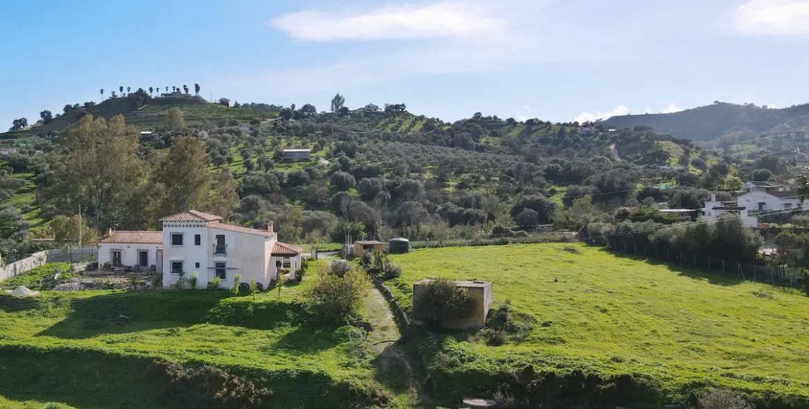 Sale of finca - cortijo in Coín 3