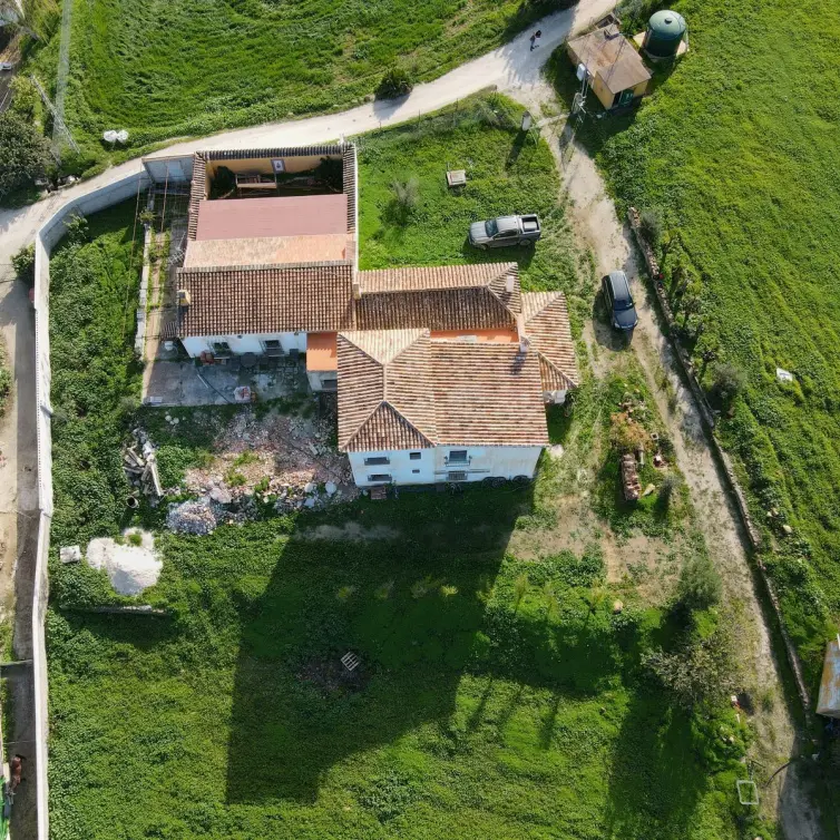 Venta de finca - cortijo en Coín