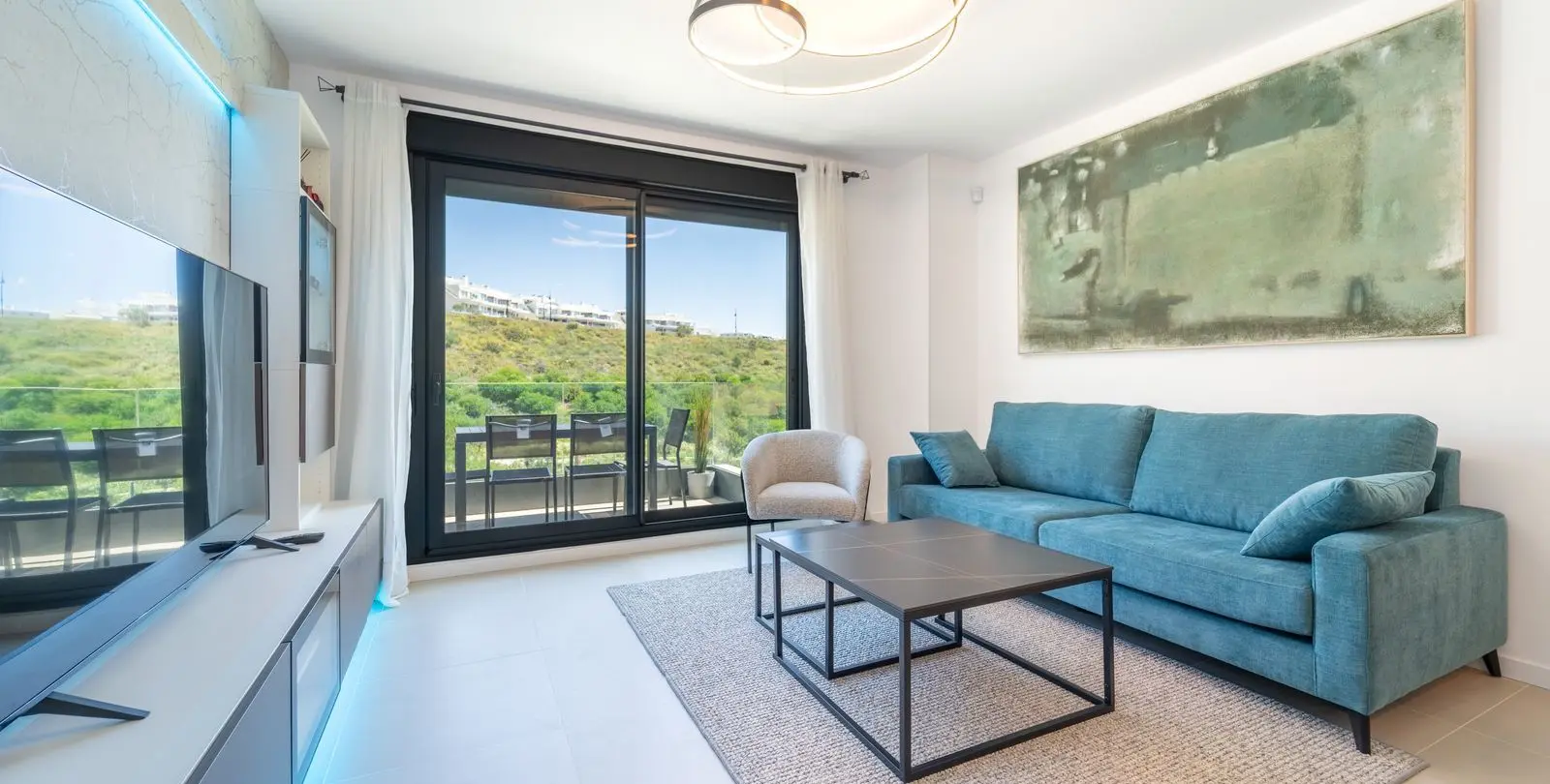 Продажа апартаментов на среднем этаже в Fuengirola 1