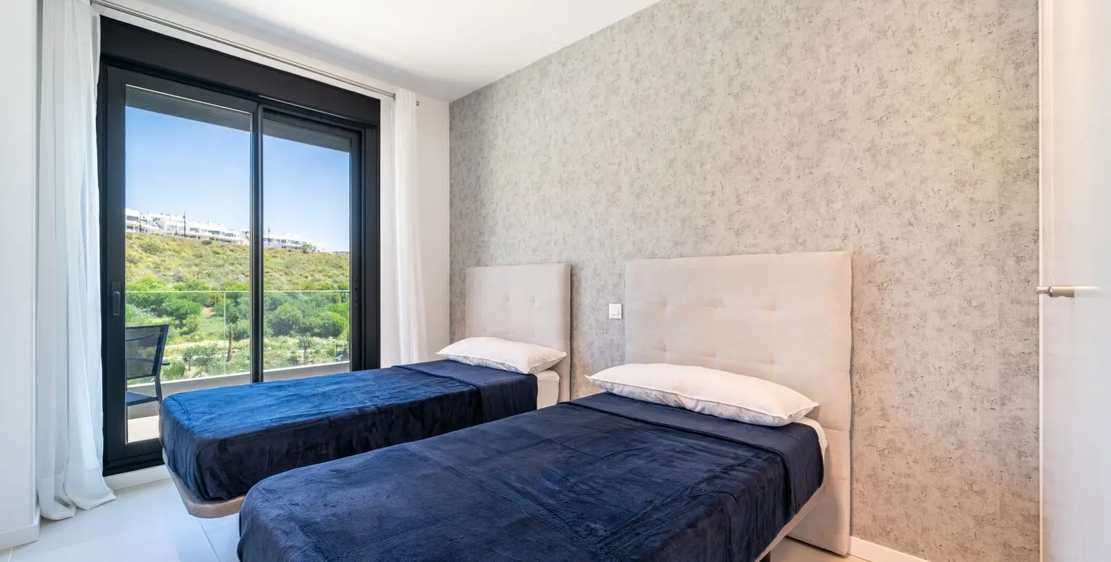 Продажа апартаментов на среднем этаже в Fuengirola 24