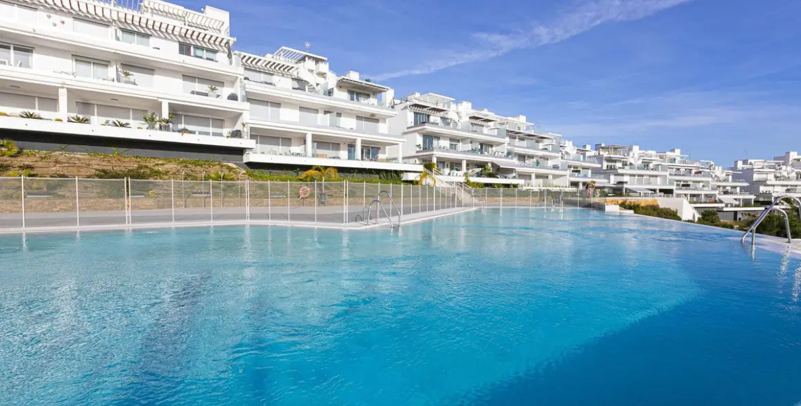 Sale of penthouse duplex in Cancelada 2