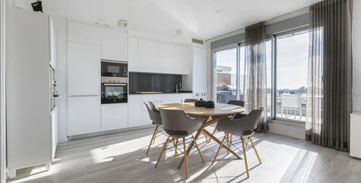 Sale of penthouse duplex in Cancelada 10