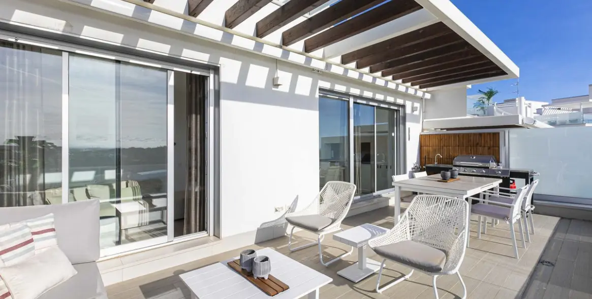 Sale of penthouse duplex in Cancelada 11